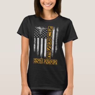 Camiseta Licenciado en enfermería rn de la bandera de Estad