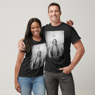 Camiseta Líder lakota sacudiendo a indígenas norteamericano