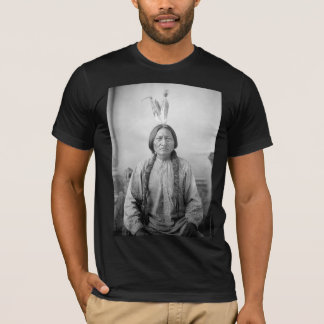 Camiseta Líder lakota sacudiendo a indígenas norteamericano