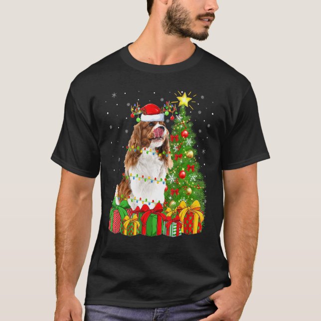 Camiseta Lighting Xmas Tree Cavalier King Charles Spaniel C (Anverso)