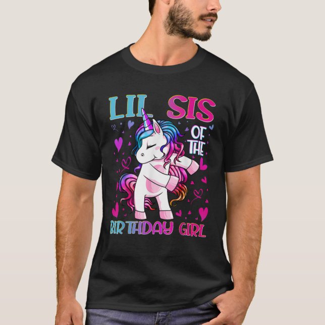 Camiseta Lil Sis del Chica de cumpleaños que filtra litro d (Anverso)