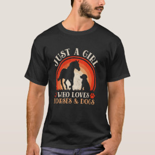 Camiseta Linda Solo Una Chica Que Ama Caballos Y Perros Muj