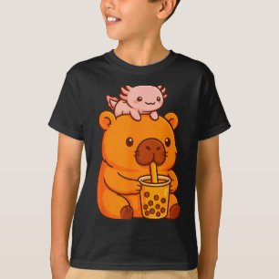 Camiseta Lindo capybara bebiendo té de burbujas y kawa de a