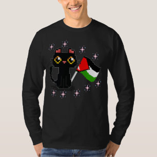 Camiseta lindo gato negro sostiene la bandera de Palestina