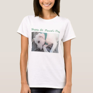 Camiseta Lindo perro blanco perezoso que lleva bufanda verd