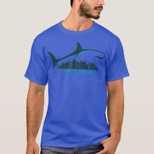 Camiseta Línea aérea de San José con tiburón sobre la ciuda