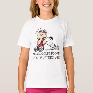 Camiseta Linus consolado con el oído de Snoopy