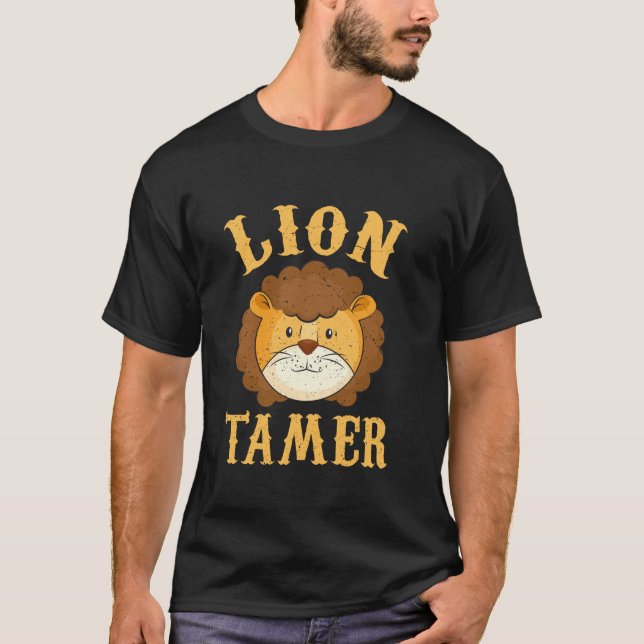 Camiseta Lion Tamer Circus Lion Tamer Costume (Anverso)
