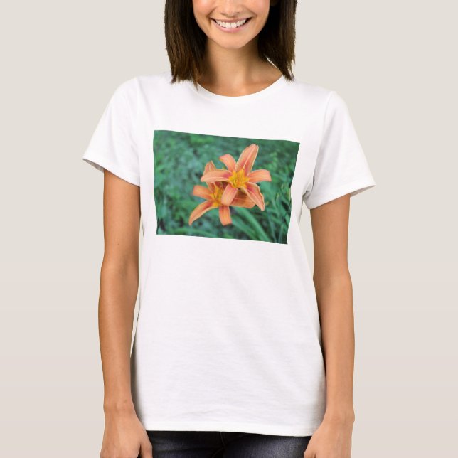 Camiseta Lirio de día (Anverso)