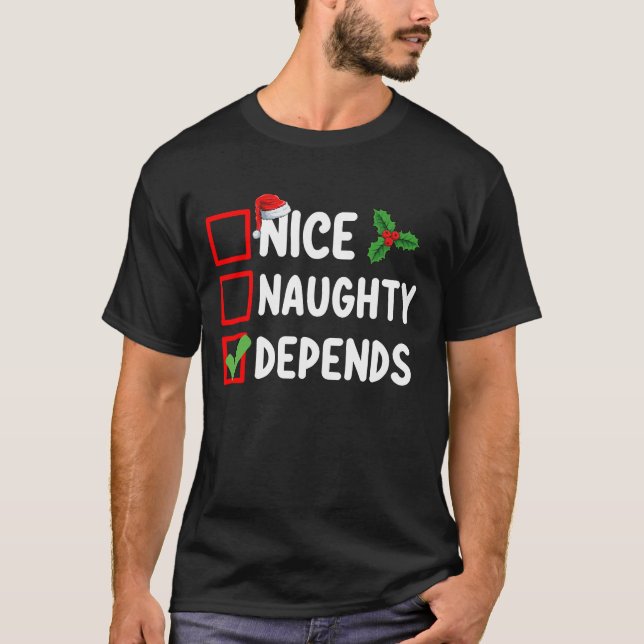 Camiseta Lista de Navidad de Depende Malo Bueno (Anverso)