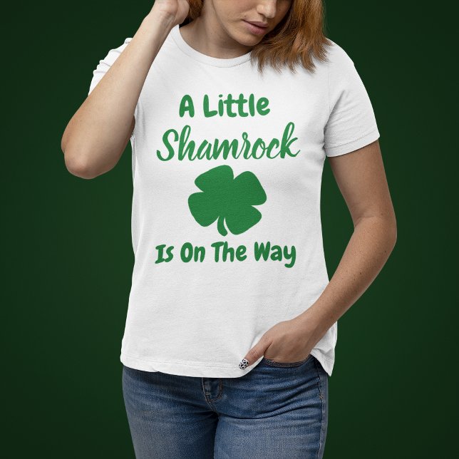 Camiseta Little Shamrock St Patrick's Day Pregnancy (Subido por el creador)