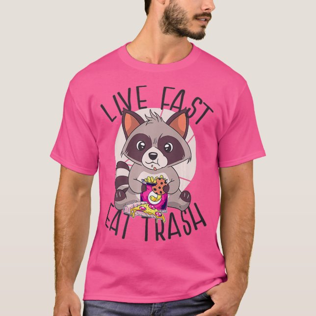 Camiseta LIVE FAST COME TRASH Funny Raccoon Meme Echando (Anverso)