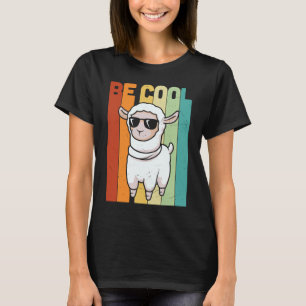 Camiseta Llama  Funny Cute Retro Style Alpaca Graphic Plus