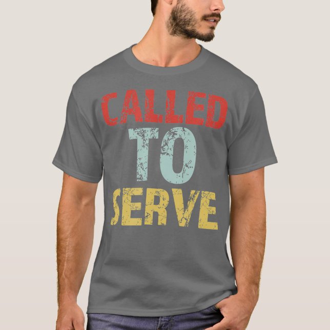 Camiseta Llamado a servir regalo misionero moreno (Anverso)