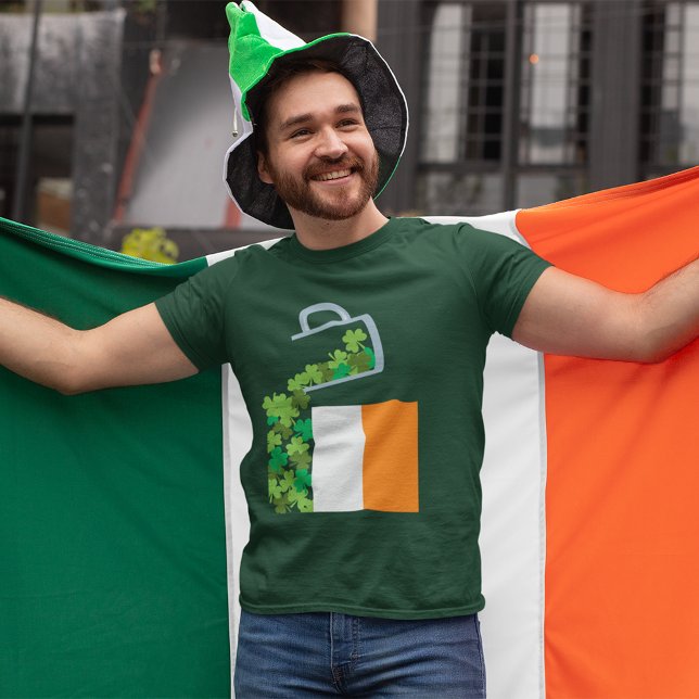 Camiseta Llenando la bandera de Irlanda (Subido por el creador)