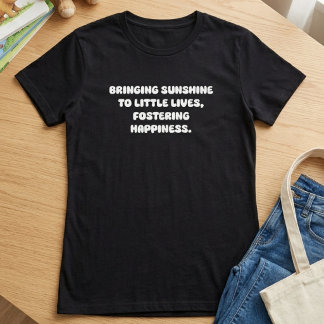 Camiseta Llevando Sol a Pequeñas Vidas Acogimiento Feliz