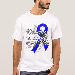 Camiseta Llevar una cinta azul de la conciencia para mi