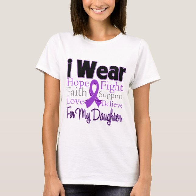 Camiseta Llevo a la hija púrpura del collage - cáncer (Anverso)