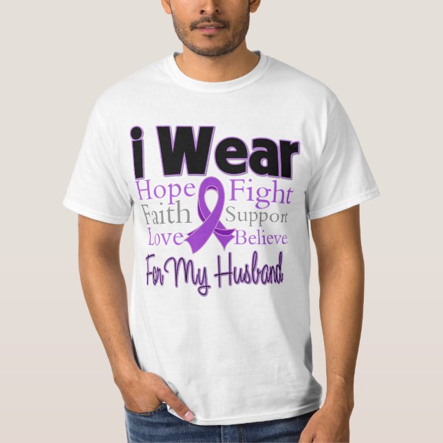 Camiseta Llevo al marido púrpura del collage - cáncer (Anverso)