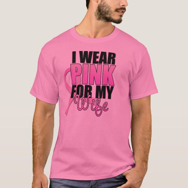 Camiseta Llevo el rosa para mi esposa ($21,95) (Anverso)