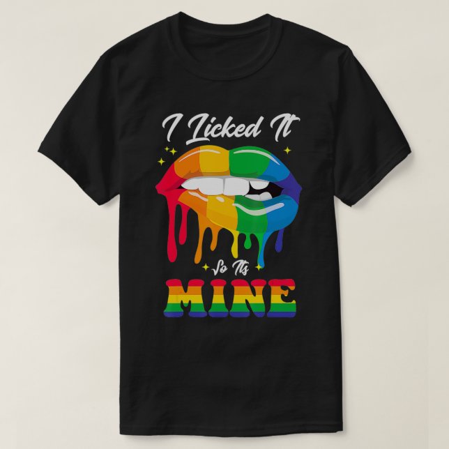 Camiseta Lo lame así que es mi orgullo LGBT arcoíris (Diseño del anverso)