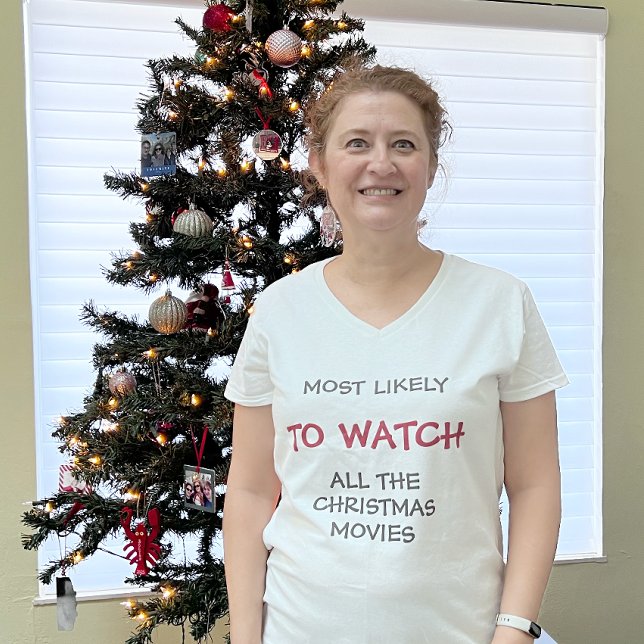 Camiseta Lo más probable es ver películas de Navidades fies (Subido por el creador)
