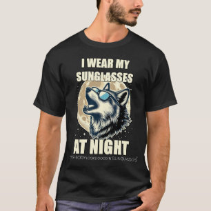 Camiseta Lobo Aullador en Luna de Gafas de Sol - ELGIS