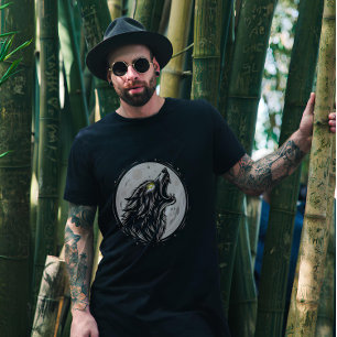 Camiseta lobo aullando en la luna