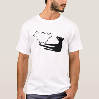 Camiseta Lobo en la ropa de la oveja