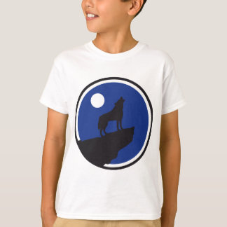 Camiseta lobo gritando a la luna
