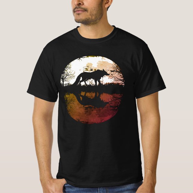 Camiseta Lobo solitario bajo la luna llena (Anverso)