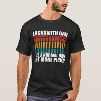 Camiseta Locksmith dad like a normal dad lick picking