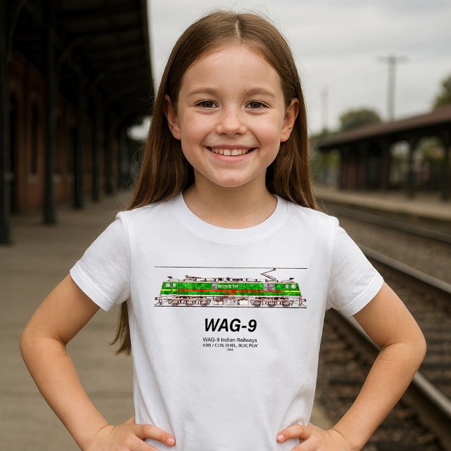 Camiseta Locomotora WAG-9. Ferrocarril de la India (WAG-9 Locomotive. Indian Railways freight train. Girl Basic T-Shirt)
