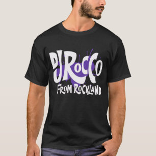 Camiseta Logotipo de DJ Rocco From Rockland con letras blan