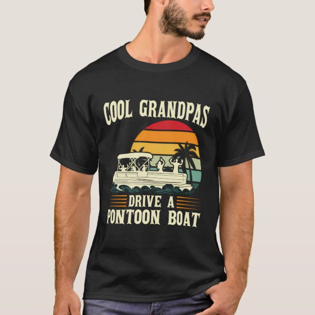 Camiseta Los abuelitos de Guay conducen un pontón sobre bot (Anverso)