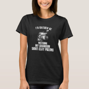 Camiseta Los Abuelos Prefieren Ver A Mi Nieto Disparar A Cl