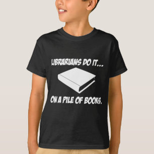Camiseta Los Bibliotecarios Lo Hacen... En un mosaico de li