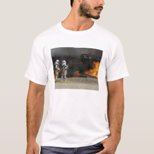 Camiseta Los bomberos neutralizan un fuego vivo