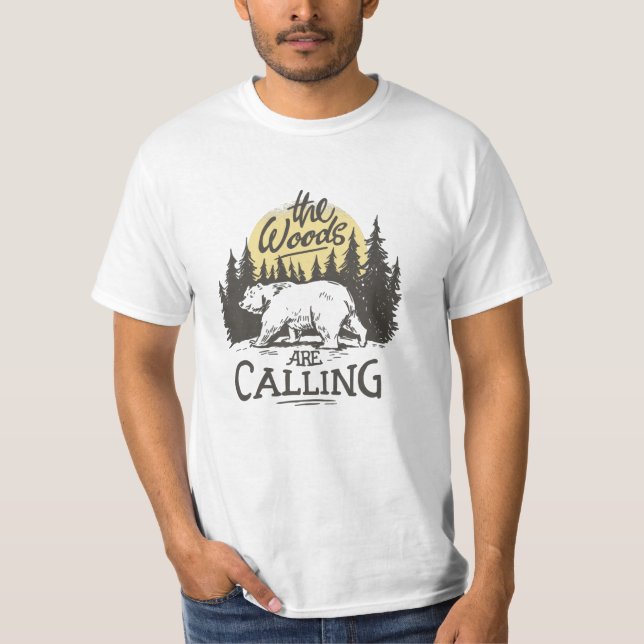 Camiseta Los bosques están llamando - Oso en la naturaleza  (Anverso)