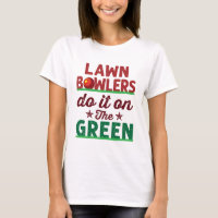Los Bowlers De Césped Lo Hacen En El Verde