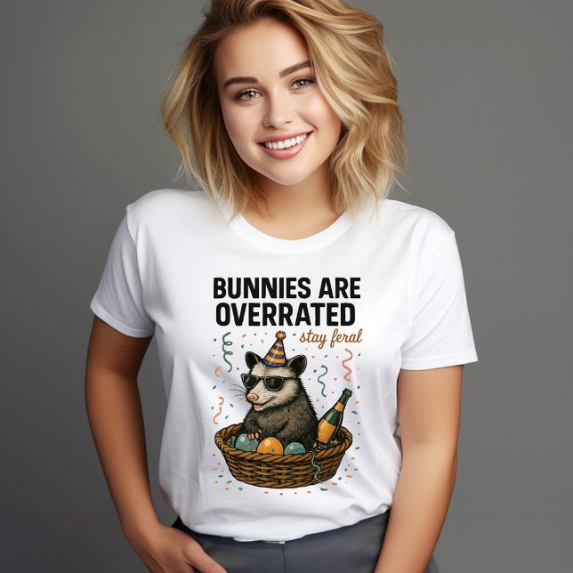 Camiseta Los Bunnies Están Sobrevalorados Stay Feral T-Shir (Subido por el creador)