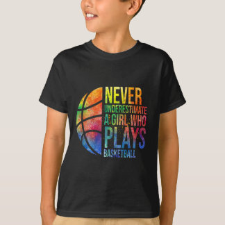 Camiseta Los Chicas De Hoops Nunca Subestiman A Un Chica Qu