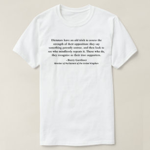 Camiseta Los dictadores tienen un viejo truco para evaluar.