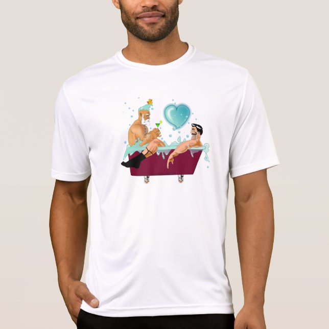 Camiseta Los dos hombres gay de SlipperyJoe aman la bañera  (Anverso)