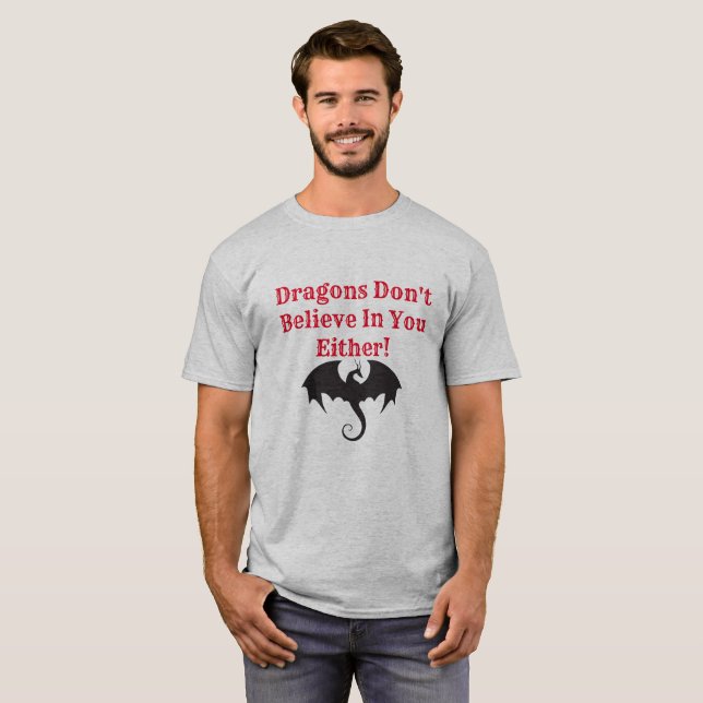 Camiseta Los dragones creen (Anverso completo)