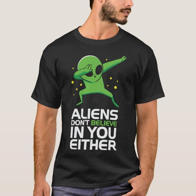 Camiseta Los extranjeros tampoco creen en ti (Anverso)