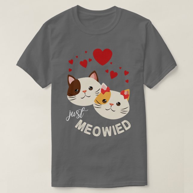 Camiseta Los gatos abrazan juntos Feliz Día del Matrimonio  (Diseño del anverso)