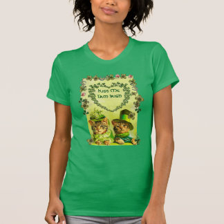 CAMISETA LOS GATOS DEL DÍA DE SAN PATRICK CON CORAZÓN