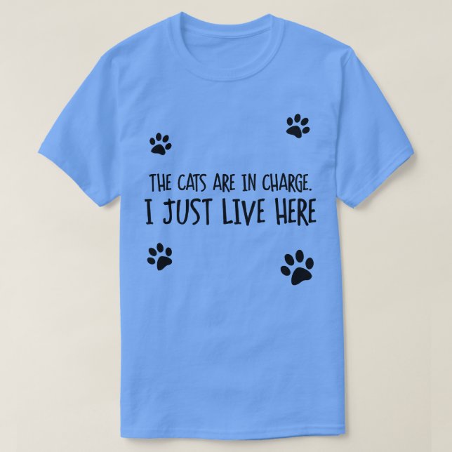 Camiseta Los Gatos Están A Cargo (Diseño del anverso)