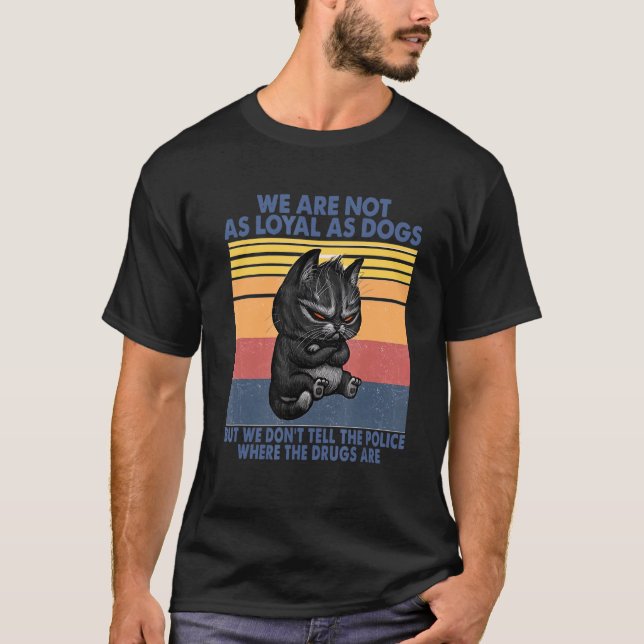 Camiseta Los gatos negros no le dicen a la policía dónde es (Anverso)
